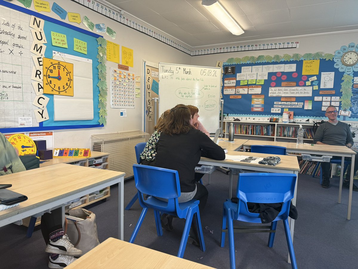 Another fantastic staff session from @JamesNottinghm today supporting our ongoing approach’s to Learning and Teaching and building a Growth Mindset at Eyemouth Primary! #EyemouthExcels @SBCEducation1 @SBCProfLearning