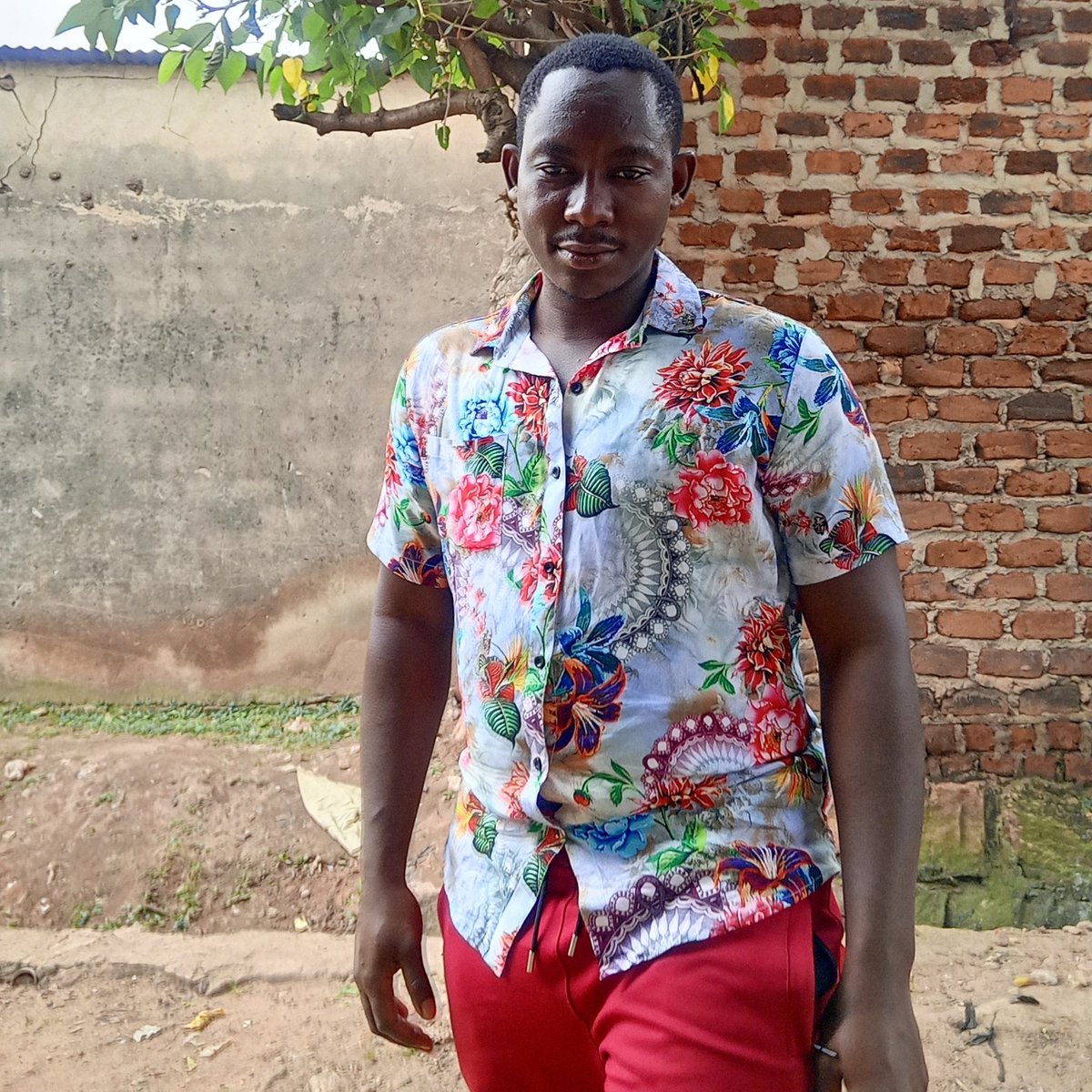 #NewProfilePic kyagulanyi Ntume Edward