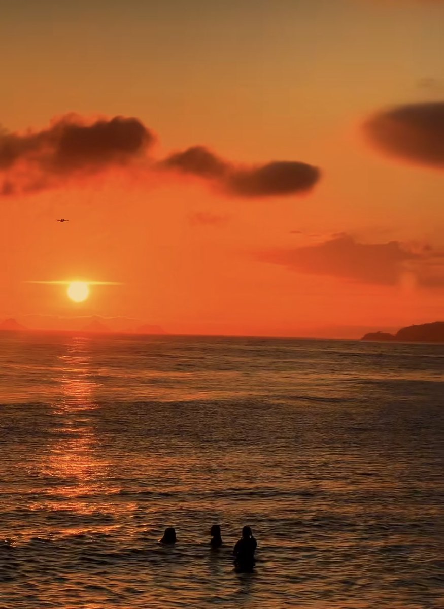 Carolin93203321's tweet image. I miss this beautiful sunset 🌅 #arpoador #ipanema #riodejaneiro #soon 🙌🏻
