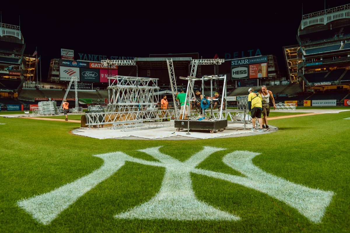 08.13.2024 | The Jonas Brothers | Yankee Stadium, Bronx, NY @jonasbrothers | @yankeestadium  📸: @artbysoto . . . #stagingcompany #roofstructure #lifeontheroad #tour #production #eventstaging #stage #staging #liveevents #concert