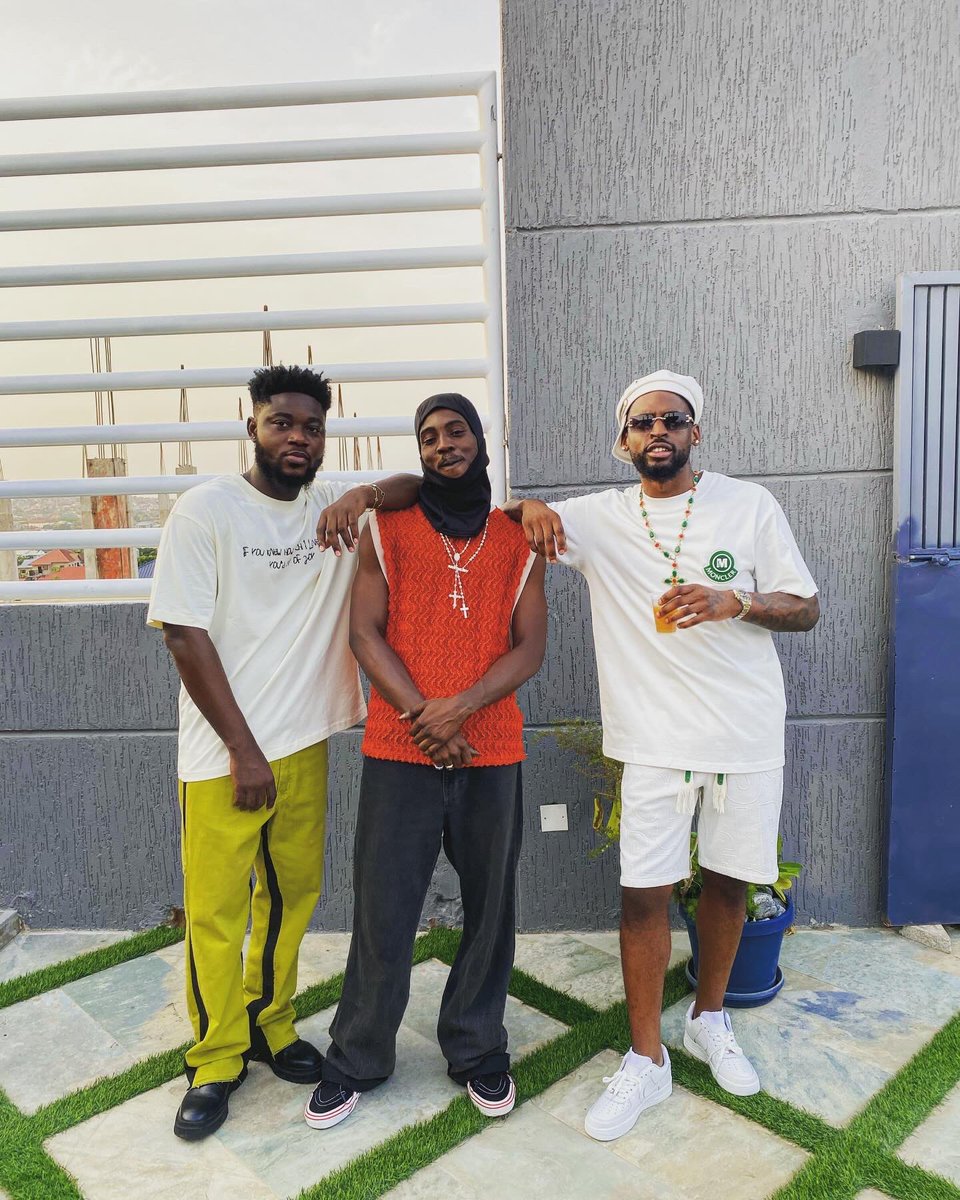arathejaynews's tweet photo. 🎥 BTS 

@ghettoboygh x @arathejay 

#360 

#comingsoon #arathejaynews #crazy https://t.co/JfgEYdpFs2