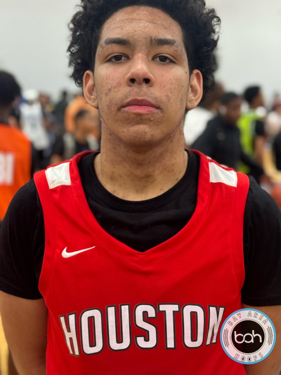 2028 SG Jeremiah Humphires, @HoustonHoops17U #houstonhoops2028 Sizable & skilled in multiple fields. Created space with his frame and shot the ball fairly decent. He can be hard player to guard because of his versatility and he’s a lefty. @JLEnterprises #jlallstar2024