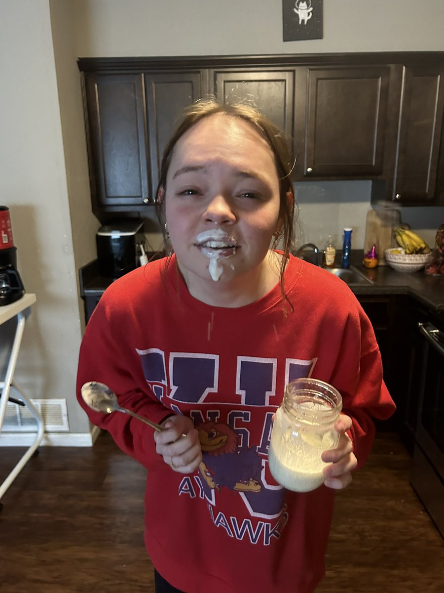 btbridge13's tweet photo. I was challenged to perform an at-home food fermentation for microbiology lab.
I chose to ferment my own yogurt and let the microbes do their thang!!🦠🧪
Look how my roommate enjoyed my thick, creamy, great for the gut yogurt: https://t.co/J94uy2olAq