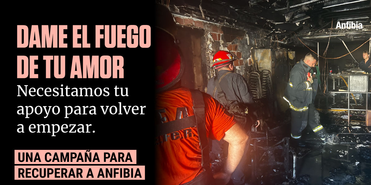 Hoy se incendió nuestra redacción. Los bomberos dijeron que fue un corto circuito. La destrucción es total. Queremos recuperar nuestro espacio para seguir haciendo periodismo. Sumate a 'Dame el fuego de tu amor', la campaña para recuperar Anfibia. Hilo.