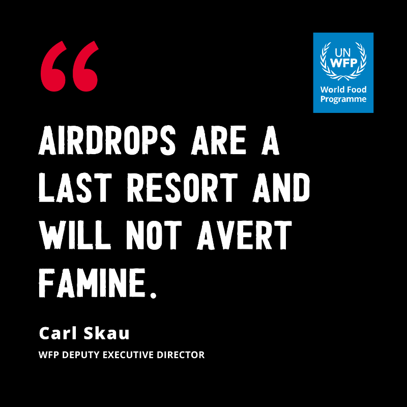 WFP's tweet photo. 🆕 #Gaza: After a 14-truck convoy was turned away today, WFP food for 20,000 people was dropped into northern Gaza with support of the Jordanian Air Forces.

WFP is determined to do whatever it takes to reach people in need. ⚠️ But to avert famine, we must have access by road.