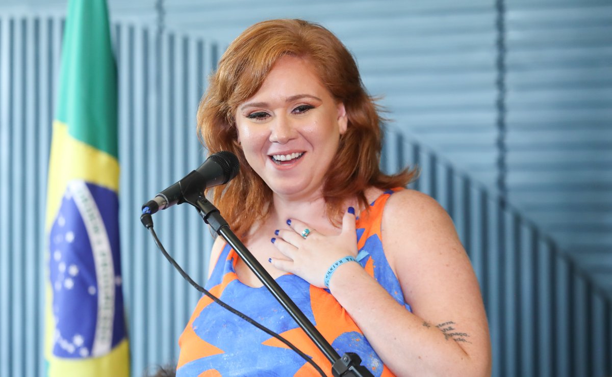 Março Mulher: a <a href="/secmulhercd/">Secretaria da Mulher</a> e a <a href="/c_mulher/">CMulher</a>  promoveram hoje o lançamento do projeto e da nova edição do livro em quadrinhos "Maria da Penha nas Escolas", produzido pela Skambau Produções.A obra é de autoria de Manoela Barbosa e foi ilustrada por Zaia Ângelo.
Fotos: Zeca Ribeiro