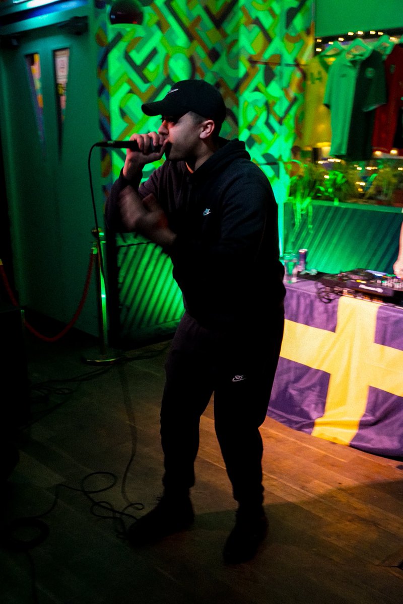 Simon Parton (@simonparton) on Twitter photo 📸🏴 <a href="/lukervv/">Chris Tingle</a>, <a href="/SageTodz/">Sage Todz</a>, Dom & Lloyd,
<a href="/BigRazkid/">Razkid or Big Raz</a> & <a href="/MLVmusicuk/">Manlikevision</a> in Abertawe last week
📍 <a href="/elysiumgallery/">elysium</a> 📸🏴 <a href="/lukervv/">Chris Tingle</a>, <a href="/SageTodz/">Sage Todz</a>, Dom & Lloyd,
<a href="/BigRazkid/">Razkid or Big Raz</a> & <a href="/MLVmusicuk/">Manlikevision</a> in Abertawe last week
📍 <a href="/elysiumgallery/">elysium</a>