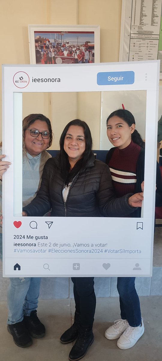 IEESonora's tweet photo. Continuando con las rutas del programa #VotarSíImporta personal del #IEESonora platicó con estudiantes de la Universidad del Bienestar Benito Juárez García en el municipio de #GralPlutarcoElíasCalles donde fueron invitados a ejercer un voto razonado e informado este #2dejunio https://t.co/0A7aPMXoDg