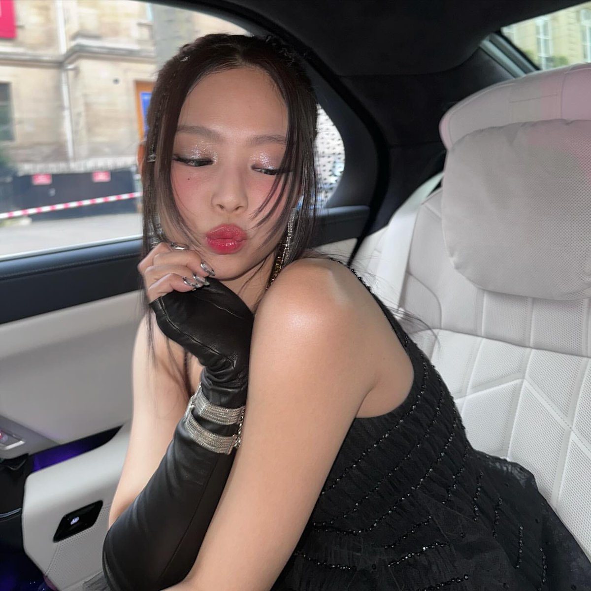 jennie instagram update