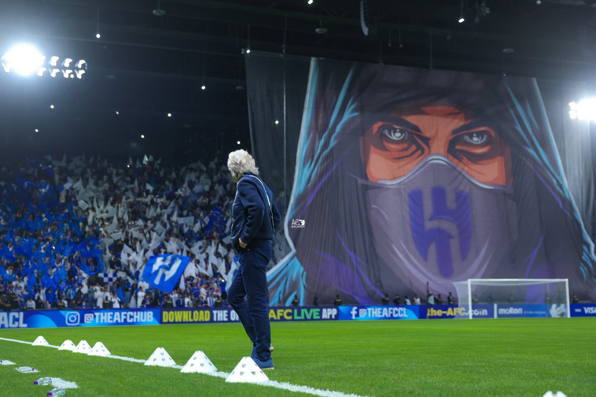 1SMi_'s tweet photo. صورة اليوم و الاسبوع و الشهر 💙💙💙💙💙💙 https://t.co/4JHkFeRnvp