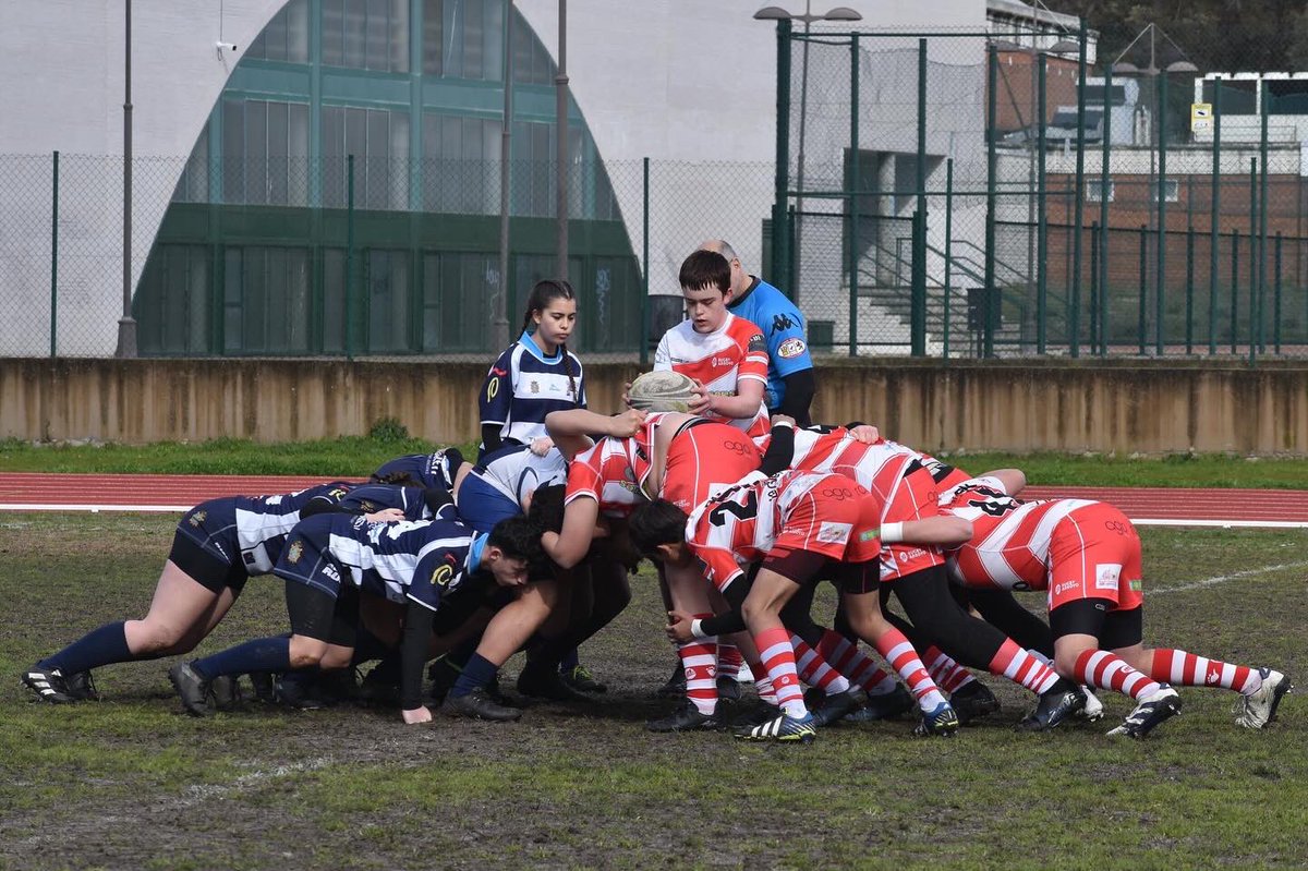 RugbyBierzo's tweet photo. Crónica @RugbyBierzo “Tú Visión Opticas” sub16 contra @RugbyArroyo Sub16
El sábado 2 de marzo nuestro equipo sub16 disputó la 2ª jornada de la #CopaAON sub16 de la @FRCyL . El equipo demostró los avances en su juego con una gran primera parte, con buenos placajes, buen juego a https://t.co/4DdrHSIi5U