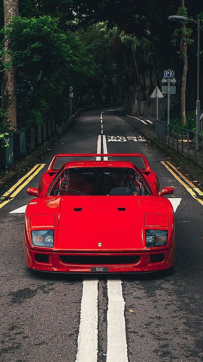 Ferrari F-40