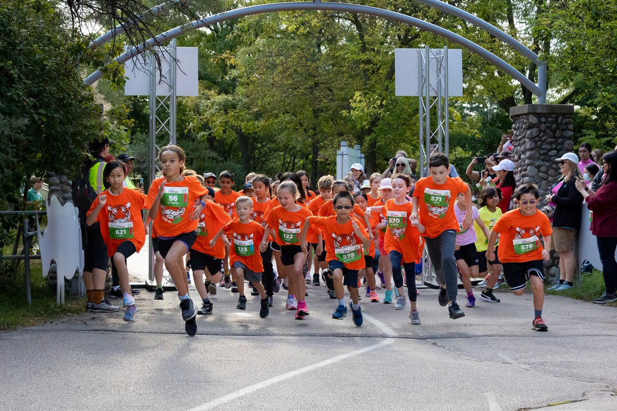 TZWConservancy's tweet photo. Are your cubs ready to run? Don't miss the chance to register them for the Oasis ZooRun CubRun on Sept 14 at your @TheTorontoZoo π¦
For more info or to register: https://t.co/P4f9oUAVYy π #ZooRunTO
πΈ: @RunCRS https://t.co/TIaiEOe5dD