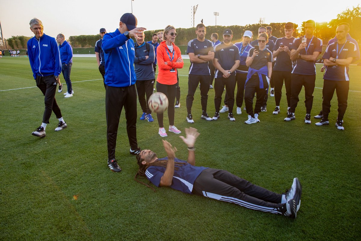 barnerathierry's tweet photo. « Working towards our goal of giving every talent Goalkeeper a chance » 👍🏼🧤⚽️

@fifa @PascalZubi @FifaTrainingCen 

#FIFA #TalentdevelopmentScheme #TDS #talentcoach #GlobalFootballDevelopment  #giveachanceforeverytalent #workshop #FIFA #goalkeeper #goalkeeping #goalkeepercoach #arsene_wenger