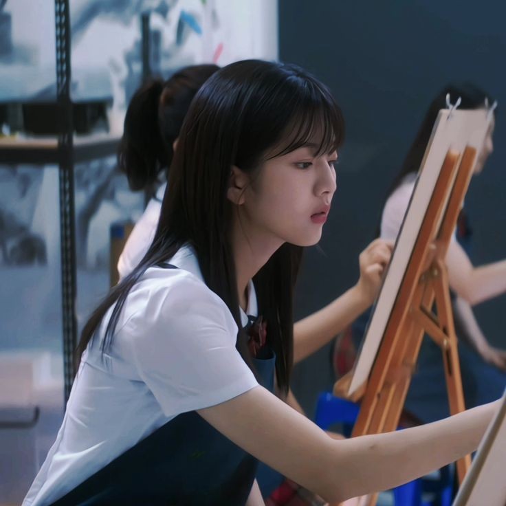 𝑛𝑒𝑤 tweet media