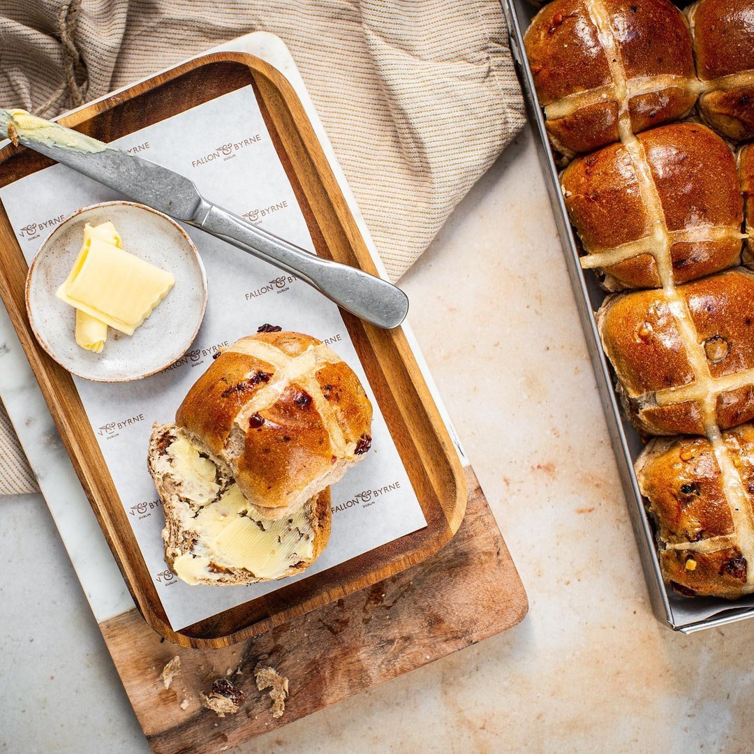 Our hand-made hot cross buns, made with love...
We'll be holding tastings of our hot cross buns every day throughout March from 12pm to 2pm and 5pm to 7pm! Come grab a bite of our Easter deliciousness ❤️🐰