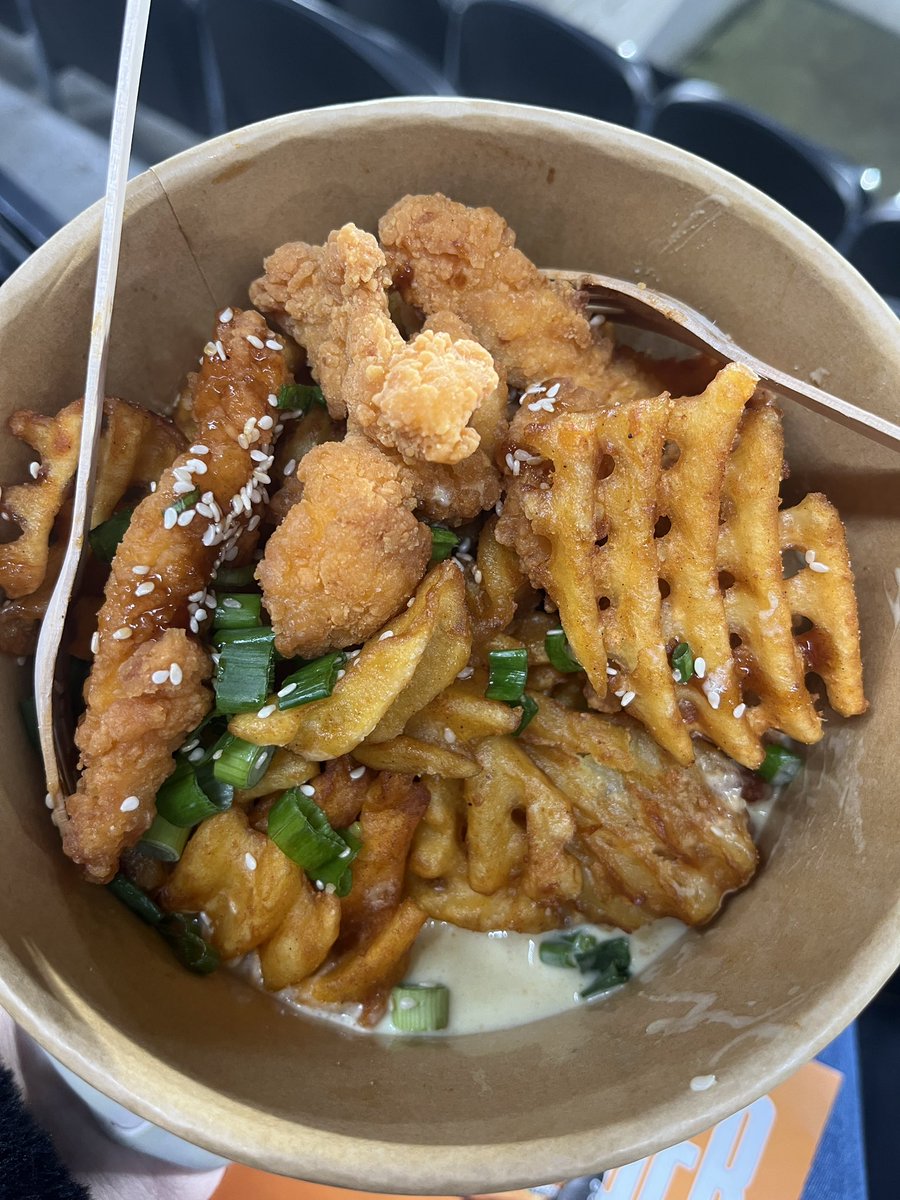 MelJBroo's tweet image. The Katsu Curry is disgusting tonight. White watery sauce. When I said it’s not right got told that’s how it is…. 🤮