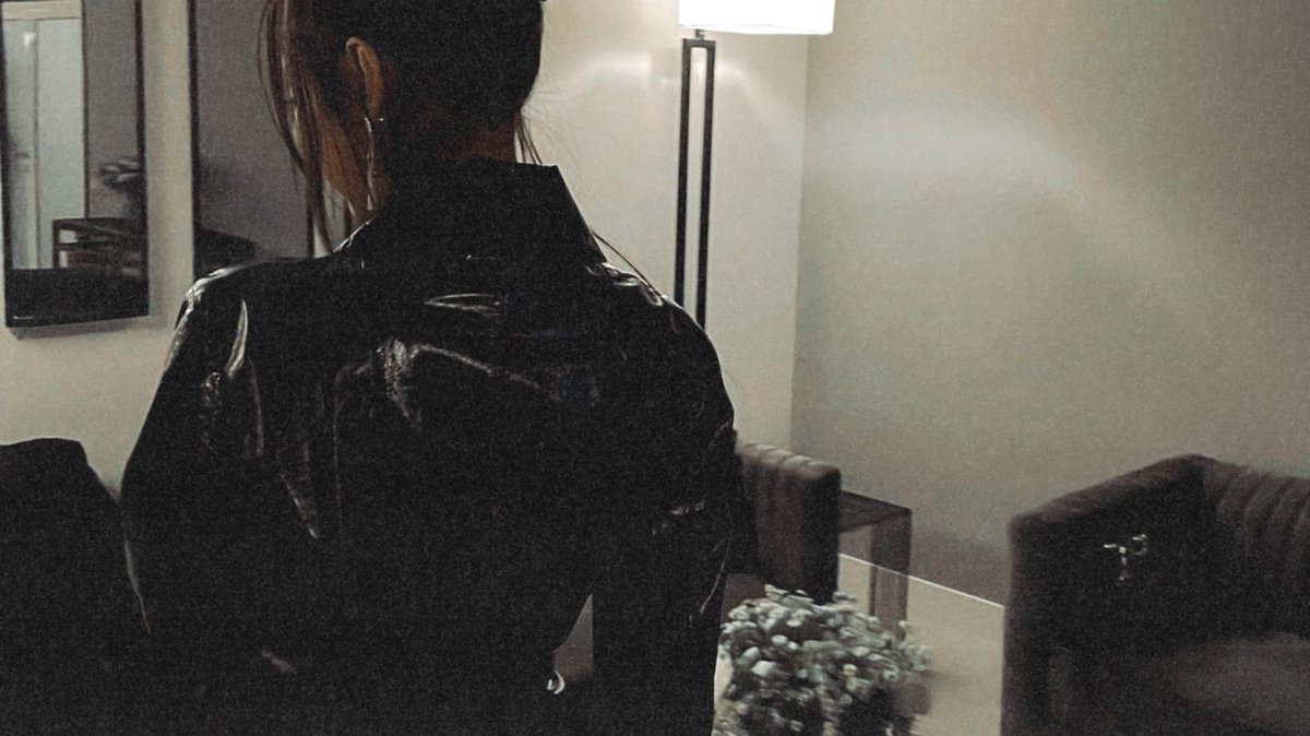 dolljenniepics's tweet photo. boss https://t.co/N0FmEgrZVR