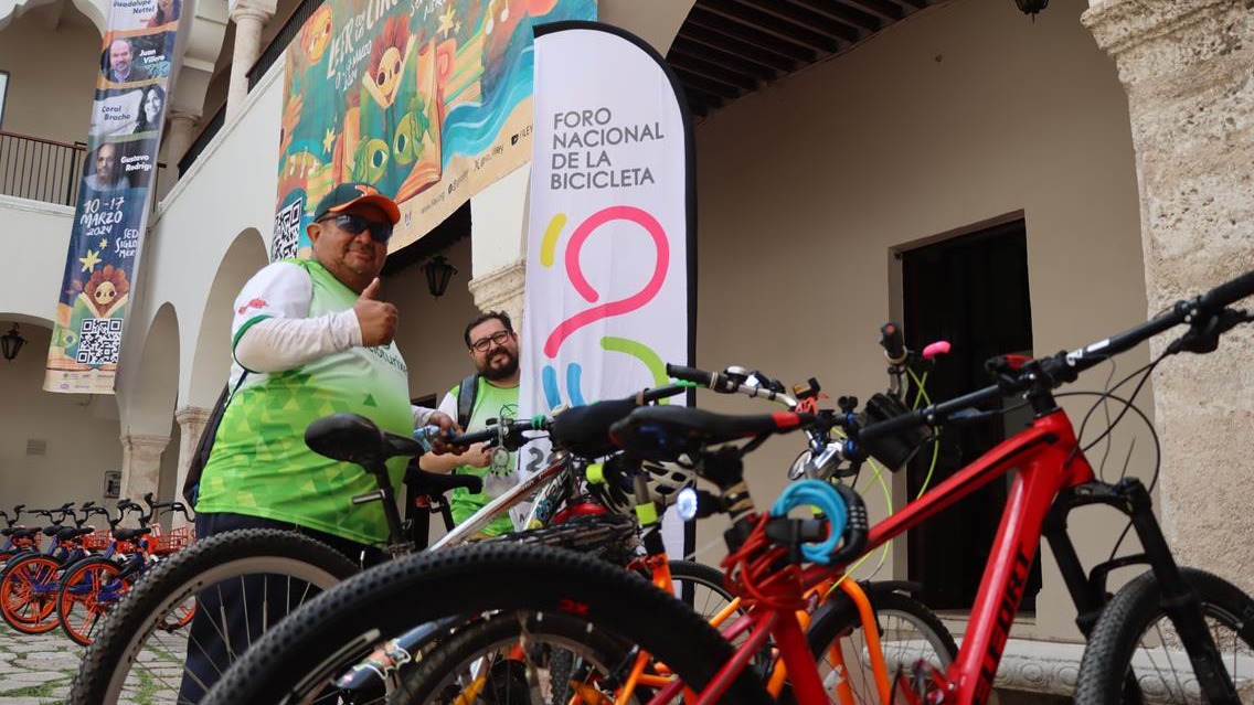 La ciudad de #Mérida fue seleccionada como ganadora de la sede del Primer #ForoNacionaldelaBicicleta “Movilidad que transforma”  #Cicloturixes, #ViveFundación, #UADY y #AyuntamientoMérida 

Lee la nota aquí: desdeelbalcon.com/impulsan-movil…