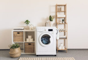HomeZada's tweet image. Struggling with a small laundry room? 

Check out these 7 hacks to maximize your space and make laundry day a breeze! 

From clever storage solutions to space-saving tips, find them here: 
🔗  zen.homezada.com/2023/03/28/sma…

#homemanagement #laundryroom #spacesavingtips