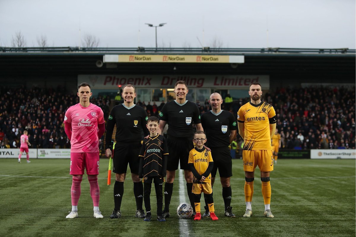 LiviFCOfficial's tweet photo. 🦁 𝐉𝐨𝐢𝐧 𝐮𝐬 𝐟𝐨𝐫 𝐭𝐡𝐞 𝐝𝐚𝐲 𝐚𝐬 𝐌𝐚𝐬𝐜𝐨𝐭

Looking for something a little different, and have a matchday to remember?

Limited spaces available for upcoming matches. Get in touch with Jude to secure your place!👇🏻

📧 jude.scott@livingstonfc.co.uk https://t.co/k8siYn55Ni