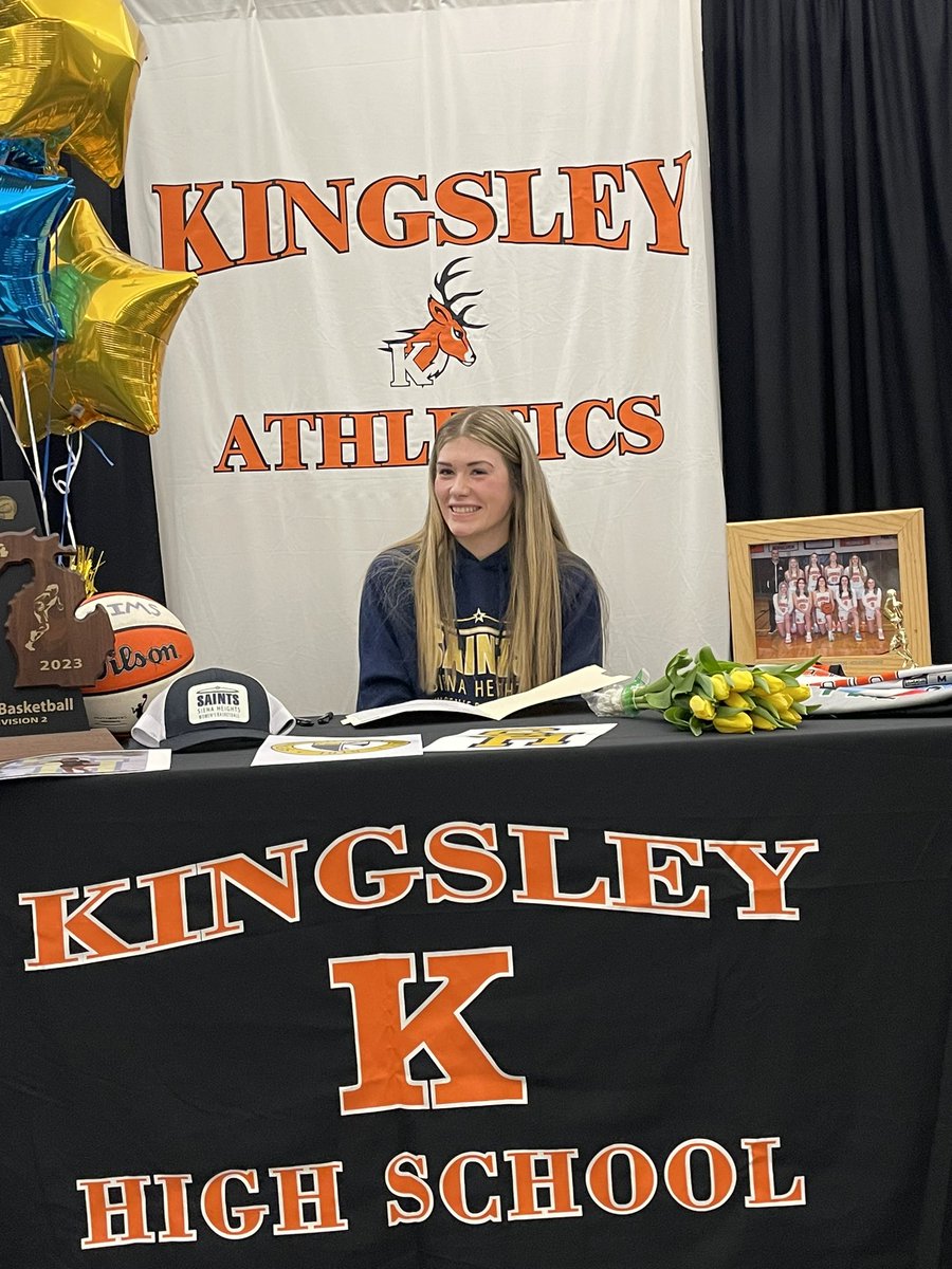 Congratulations to Chrissy Whims who signed her LOI to play basketball at Siena Heights University next year! #valiantstags
