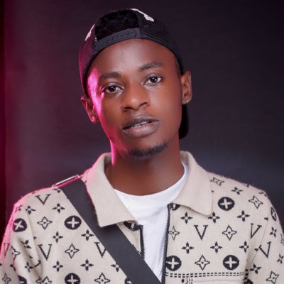 cmoleezy's tweet photo. #NewProfilePic https://t.co/9NAk36vxoP