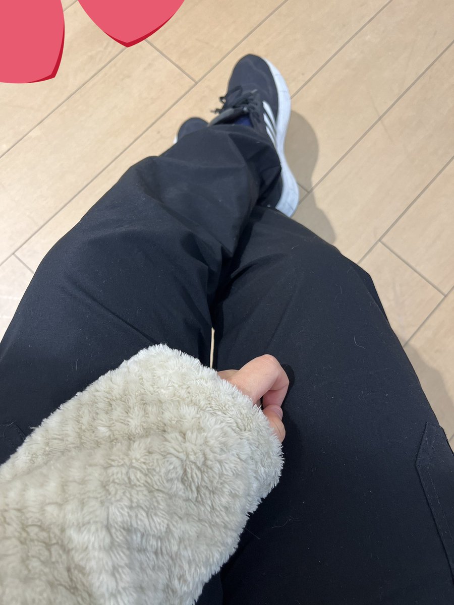 yrra0403's tweet photo. 足太いの勘弁して欲しい https://t.co/nR3q1mvMjD