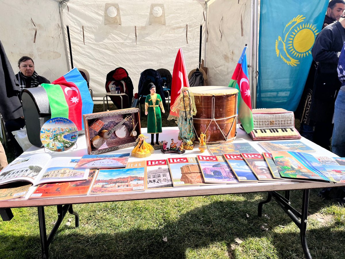 laylacll's tweet photo. Ankara Üniversitesi ve #ATAUM’un sundugu imkanlarla Kültür Şenliğinde Can Azerbaycan’ımızı
tanıtarak kültürümüzü en güzel şekilde temsil
etmeye çalıştık.@hazardans @tadiv1997 @au_sks 
#hamsifestivali #ankaraüniversitesi #kultursenligi @ATAUM_Haber https://t.co/epYPv8JxkO