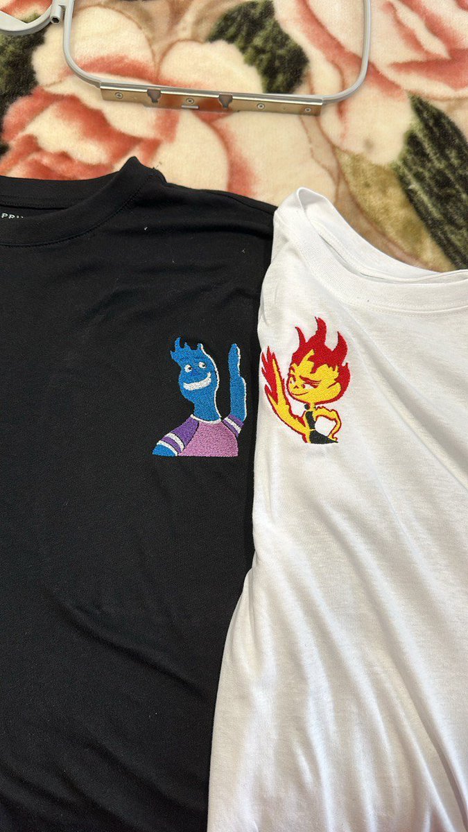 pepema97's tweet photo. @thissuserpretty @NinaSomerley  diria que las nuestras tampoco estan mal hehe 😘 https://t.co/prKQ3J7zDf