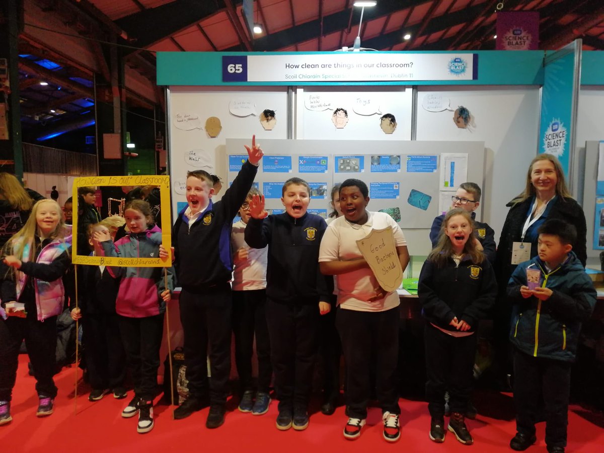 scoilchiarain1's tweet image. P4 had a fantastic time @esbscienceblast they presented their project on &quot;how clean is our classroom?&quot; so well and we got amazing feedback from our judge Yvonne Naughton. Well done on all their hard work. #ESBScienceBlast