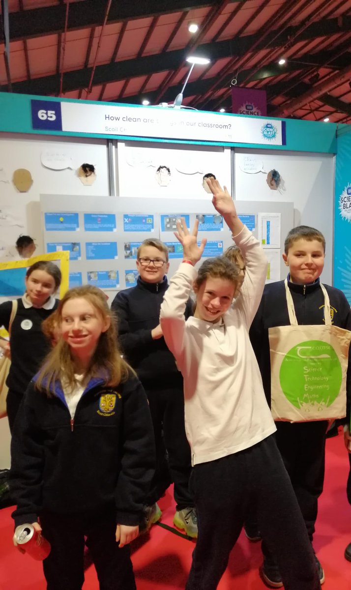 scoilchiarain1's tweet image. P4 had a fantastic time @esbscienceblast they presented their project on &quot;how clean is our classroom?&quot; so well and we got amazing feedback from our judge Yvonne Naughton. Well done on all their hard work. #ESBScienceBlast