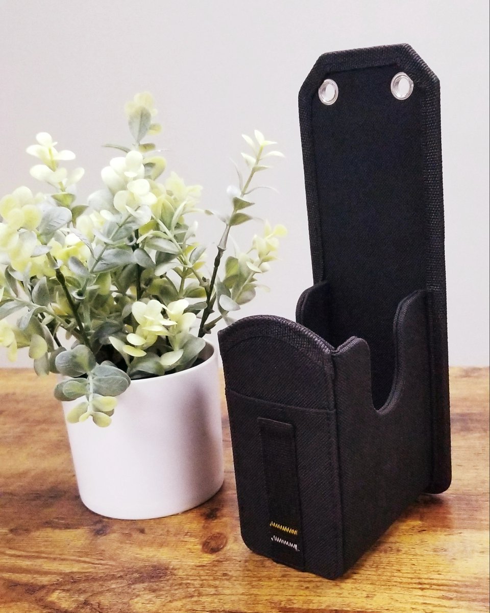 agoztech's tweet image. Newly added to the Agoz Holster options. Designed to fit the Zebra MC3200 gun, providing a snug and secure fit that keeps your device in place no matter where your work takes you. Mountable option available.

Shop @ agoztech.com/products/durab…

#chargingcable #mobileaccessory