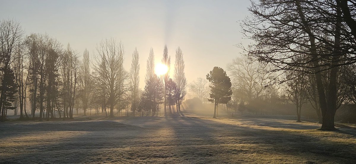 Pontefract & District Golf Club tweet media