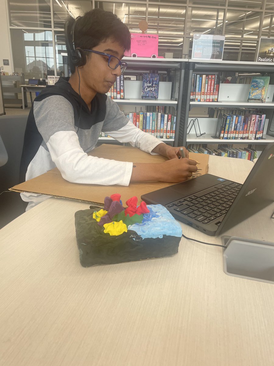 Calhoun_RE's tweet photo. It’s been so fun seeing these 8th grade passion projects come to life! Shout out to @StaffordClass for collaborating to use our maker space tools and supplies! #RushingAllAlways @ProsperRushing @PISD_Libraries https://t.co/xqrIGKIz5d