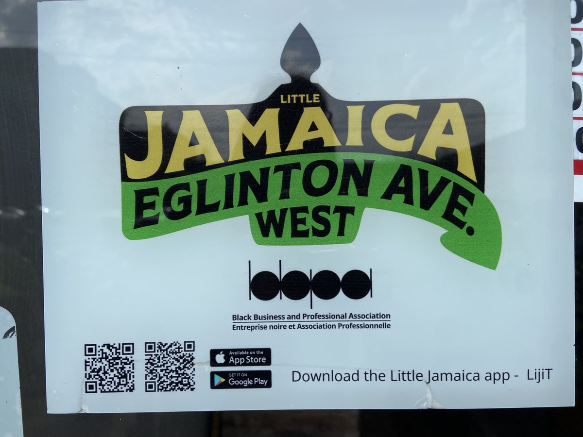 Level Up: Toronto #MinecraftEDU challenge On site research for our planning/build starts off with a visit to Little Jamaica, Eglinton Ave West @SherylsCuisine & enjoying patty’s while chatting with business owner Sheryl🤩 #TDSBlevelupTO @Sebasualto @UIEC_Tdsb @TDSB_GC @tdsb 1/