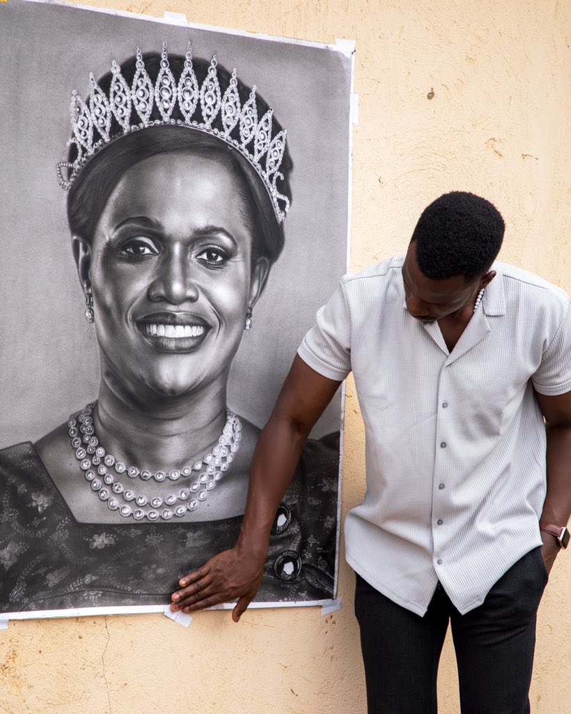 How is my Pencil Drawing ✍🏻of the Queen… 0705039561