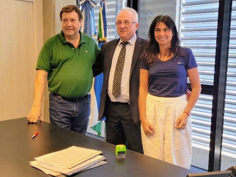 ♻️⚡️En el día de la eficiencia energética, Río Negro y la Universidad Tecnológica Nacional se unen con capacitaciones que fomentarán el ahorro energético en todos los ámbitos de la provincia. Nos reunimos en Cipolletti con el decano de la facultad de Neuquén, Pablo Liscovsky,