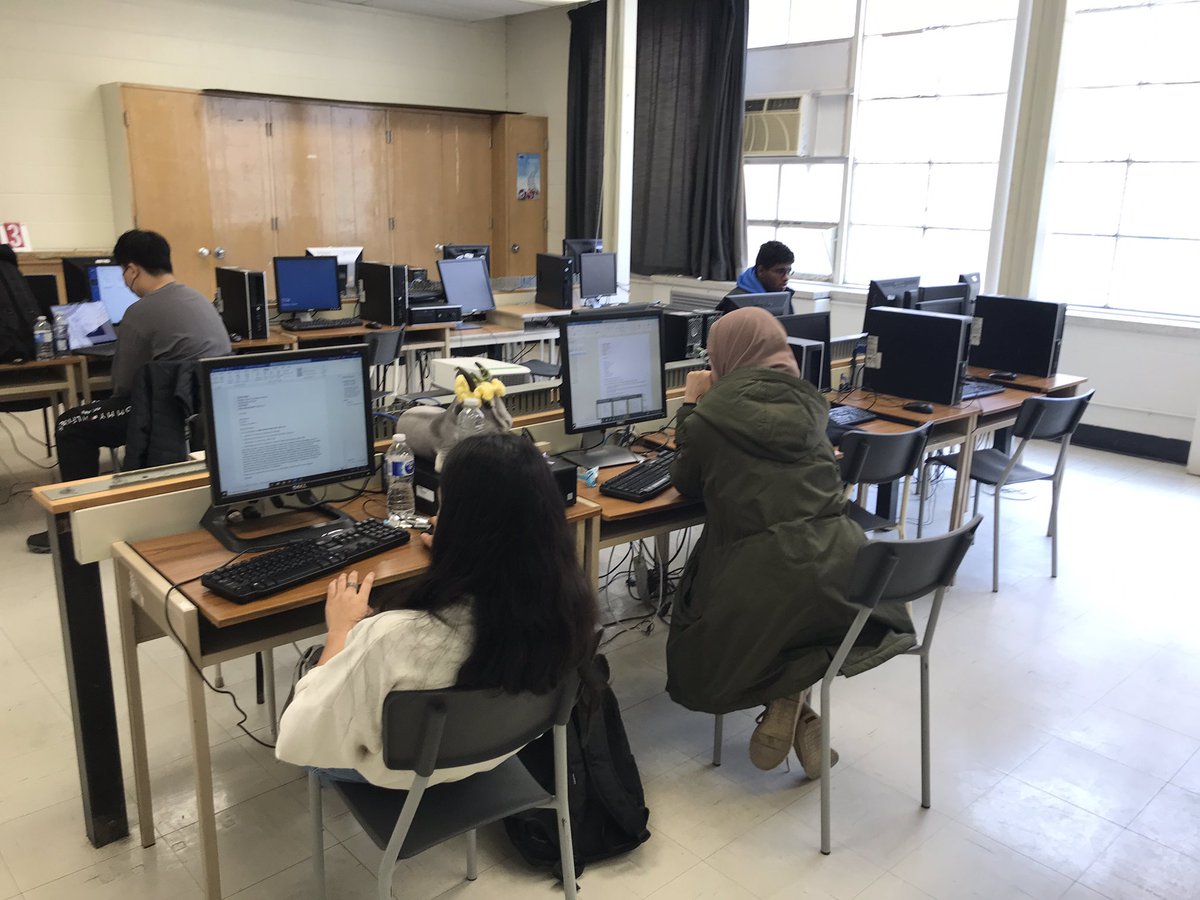 This is the IT - Office Software Solutions contest happening today at Danforth CTI! Thanks Mr Guzzwell for hosting the competition. #Tdsb_Skills2024 @tdsb @TDSB_CCEL @TDSB_SSL18 @TDSB_STEM @tdsboyap