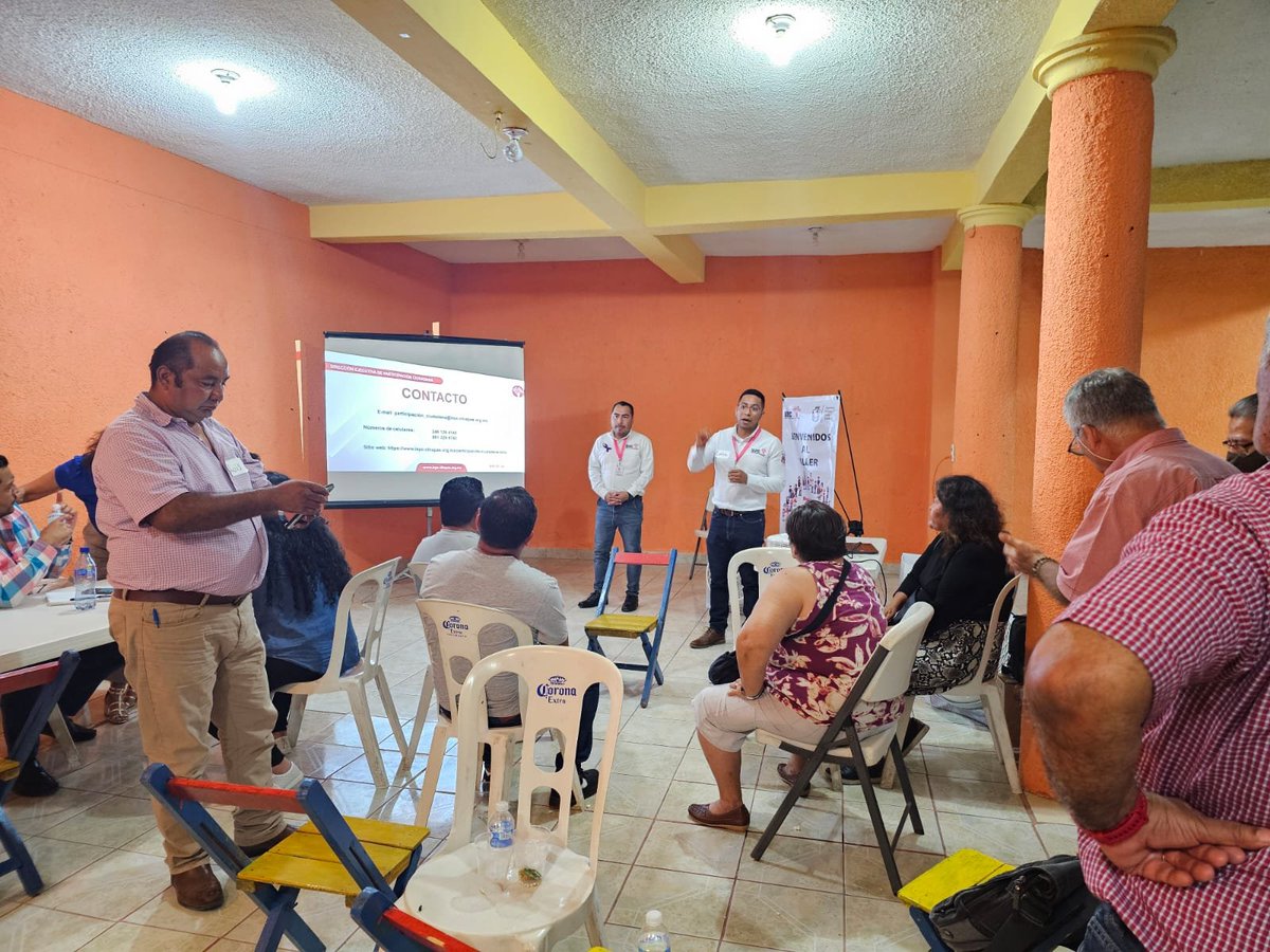 IEPCChiapas's tweet photo. Personal de la Dirección Ejecutiva de Participación Ciudadana #DEPC, impartió un taller de participación ciudadana, dirigida a la ciudadanía organizada de las colonias Penipak, Ampliación Cocal, Xamaipak Popular, Romeo Rincón, Bosques del Sur, de #TuxtlaGutiérrez, con el objeto de dar a conocer los instrumentos de democracia directa que establece la Ley de Participación Ciudadana, y en específico del mecanismo de “Audiencia Pública”.

La bienvenida estuvo a cargo de la CE y Pdta de la Comisión Permanente de Participación Ciudadana, @SofiaMartinezDC , celebrando el interés de la ciudadanía por conocer los mecanismos de participación ciudadana, con lo que se fortalece la cultura cívica y democrática en los habitantes de nuestra entidad.

La impartición del taller estuvo a cargo de Pablo Álvarez Vázquez y Carlos Daniel Hernández Rojas, Titular y Jefe de Unidad respectivamente, de la #DEPC.