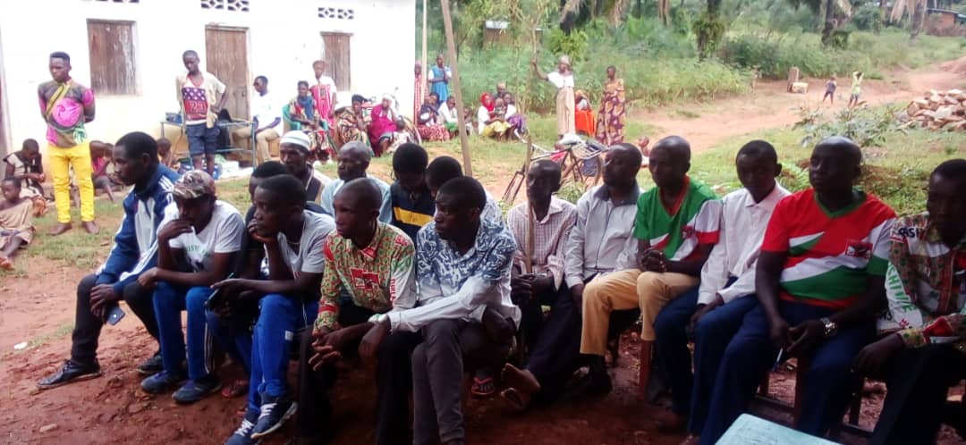 Cndd_FddRumonge's tweet photo. kuruyu wa 5/3/2024 ubuserukizi bw'umugambwe @CnddFdd ku mutumba mutambara zone #Gatete bwaramutse bugendera ubucimbiri 3 aribwo:makombe, gahore na rukororombo, gusuzuma amanamanshingiro , kwijukira amanama y'amanamanshingiro ya buri wa 6 mugatondo, umutekano, nibimwe muvyavuzwe https://t.co/kGGCsd6K2F