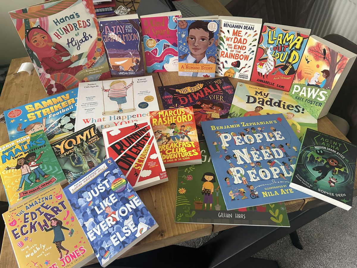 Enjoyed visiting @NormanbyPrimary as part of EFL’s Diverse Books Project 📚.

Another great EDI education initiative from <a href="/EFL/">EFL</a> 🙌 #Together