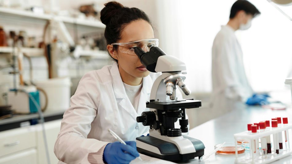 👩‍🔬🏆 El proyecto <a href="/_campeona/">Proyecto CAMPEONA</a>, una caracterización multimodal de Premios Españoles de Investigación y Artes, de @unir_investiga, arroja interesantes datos sobre la brecha de #género en la investigación científica.

Lee la noticia ➡️ ow.ly/u6vT50QLWme

👀 El estudio pone de