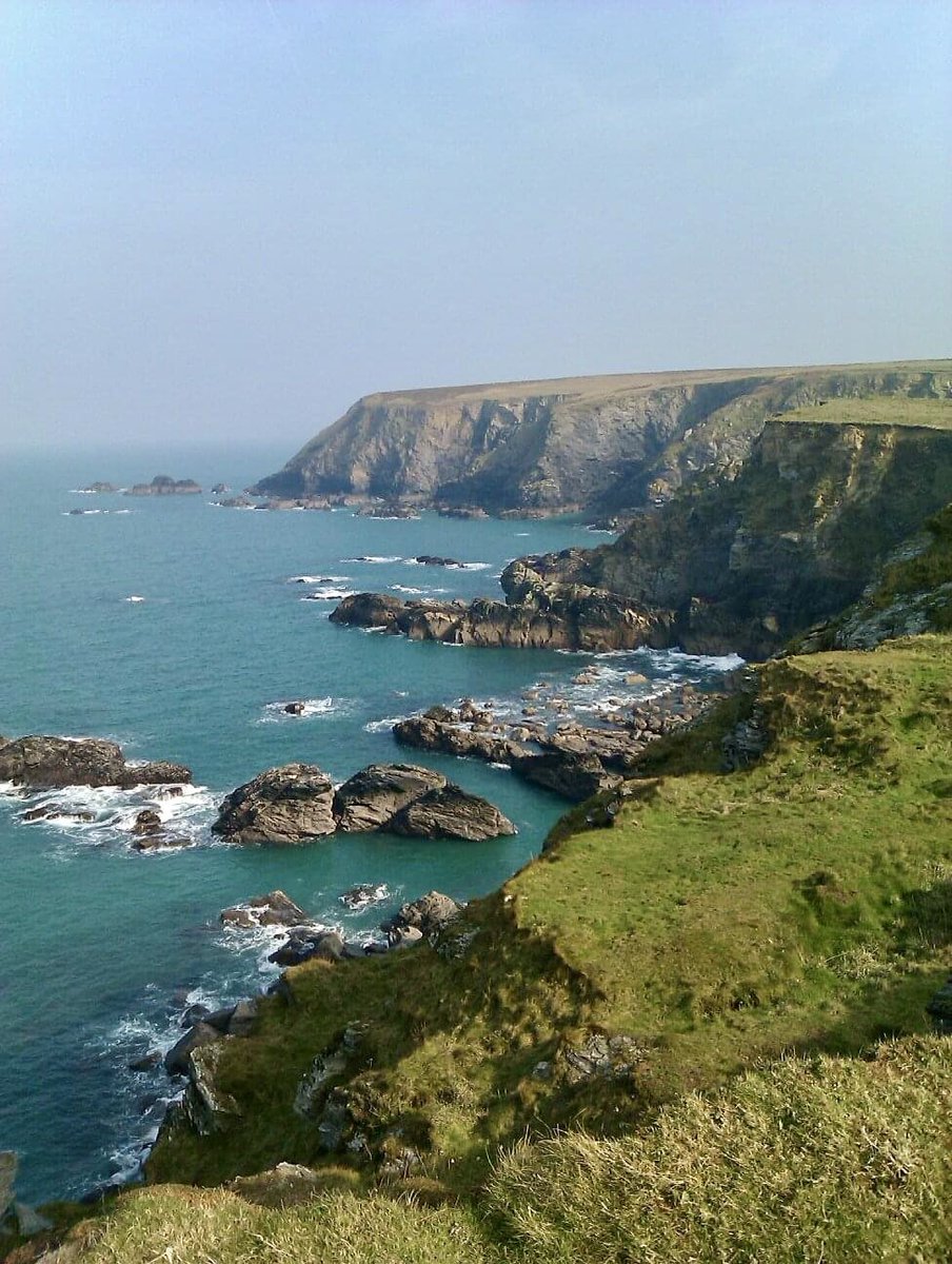 Looking north towards Hell’s Mouth #Cornwall