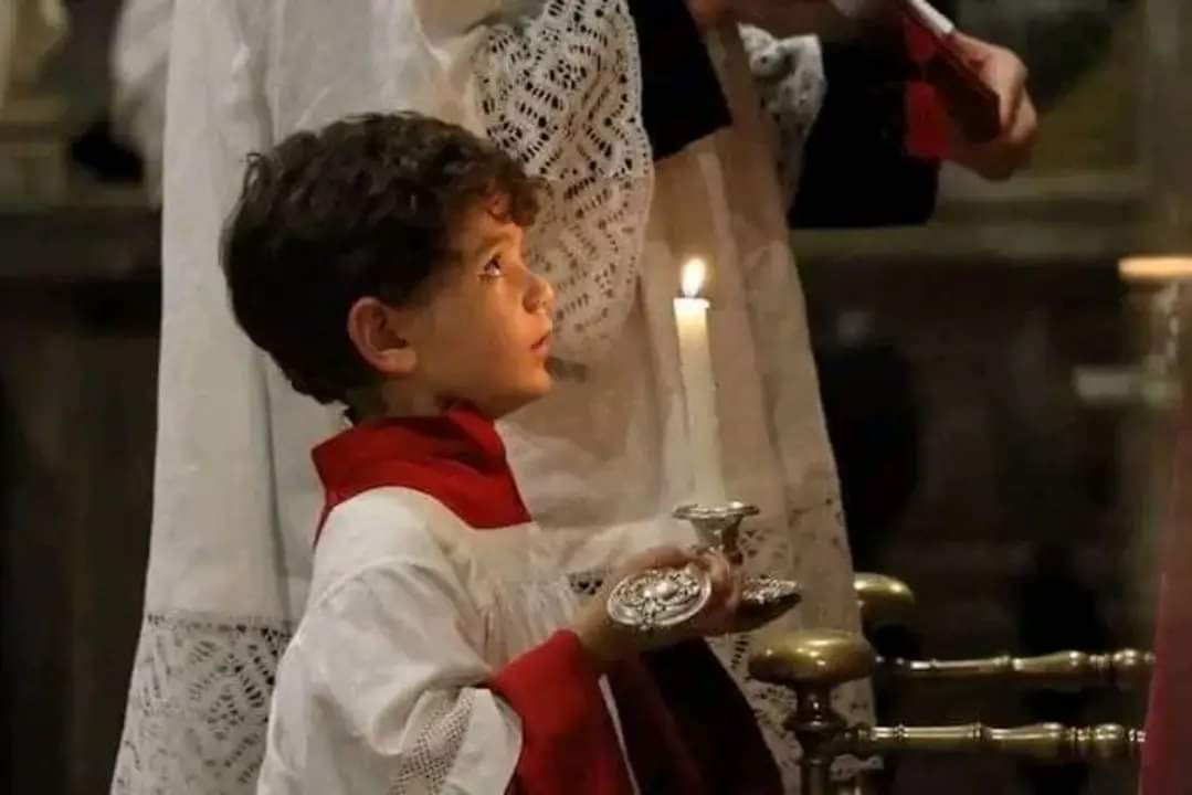 22 وَكُلُّ مَا تَطْلُبُونَهُ فِي الصَّلاَةِ مُؤْمِنِينَ تَنَالُونَهُ». إنجيل متى22:21