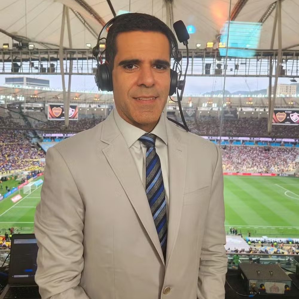 Paulo Andrade é o novo reforço do time de narradores da Globo

👉👉glo.bo/3T2dZWx