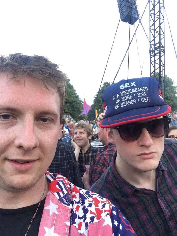 losinggteeth's tweet image. 