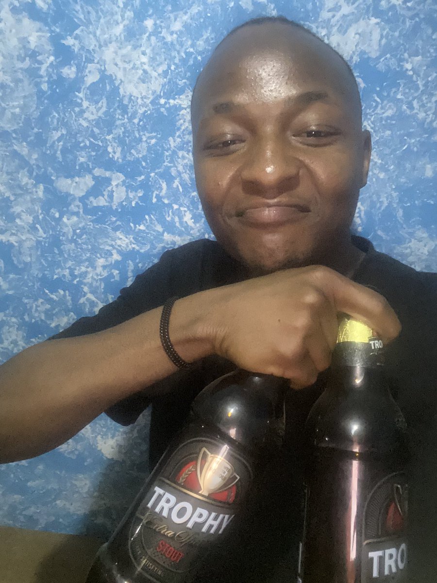 Osheyyyyy #NODNANEEDED indeed! Me and my @TrophyStout ❤️❤️