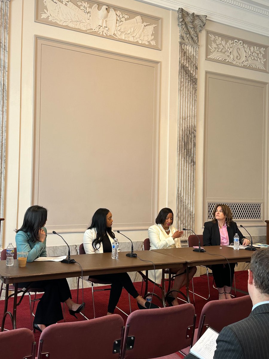 Thank you to Finseca Board member Brandy Mickens for elevating this noble profession on today's panel about financial literacy. #FinancialSecurityForAll @EquitableFin @FinancialCaucus