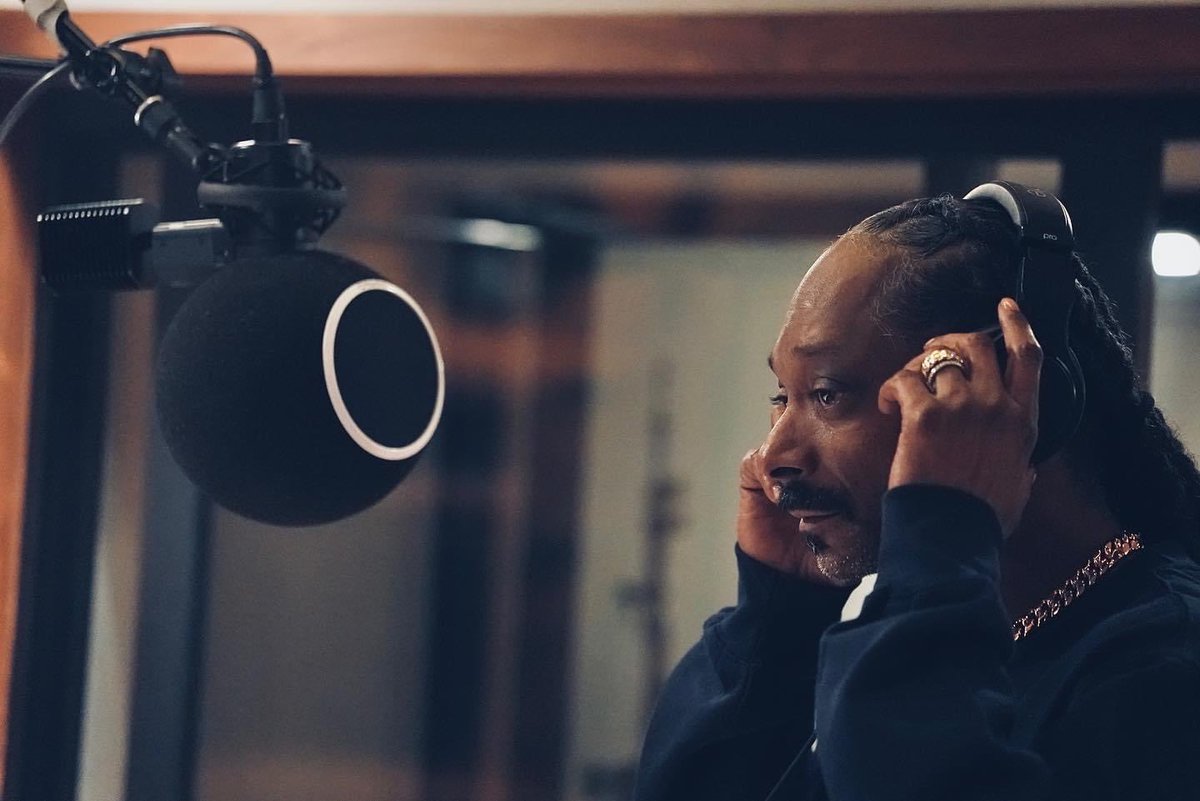 SnoopDogg's tweet photo. 🎙️ https://t.co/DB0Xs5sDBw
